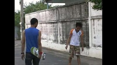 Trai Giang Hồ Chuyên Đi Bắt Nạt Bắt Người Khác Bú Cặc Mình